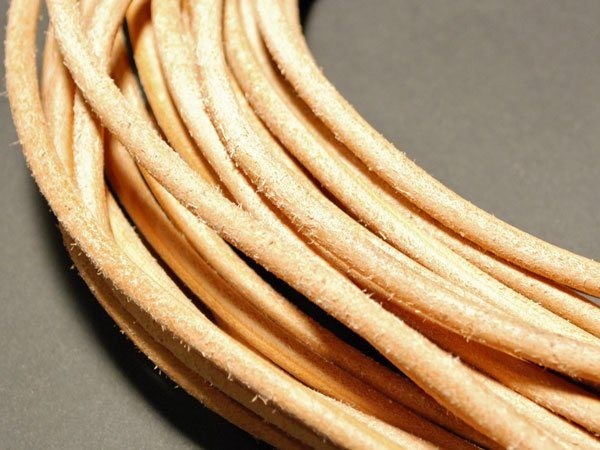 Rzemień Rzemyk Skóra śr.1,5 mm Naturalny 5m